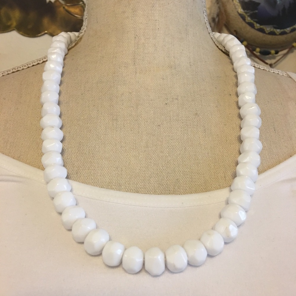 Vintage faceted white plastic bead necklace